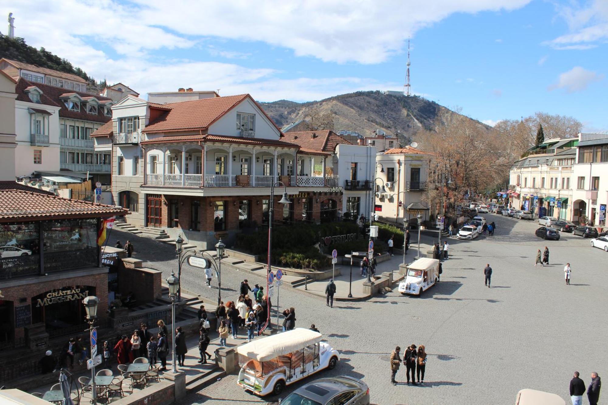 Meidan Inn Tbilisi Exterior foto