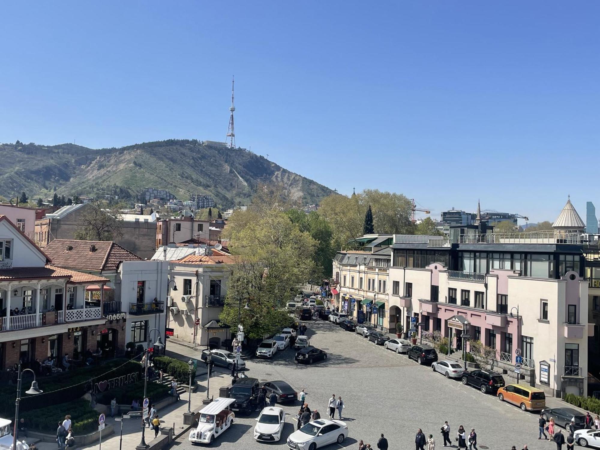 Meidan Inn Tbilisi Exterior foto